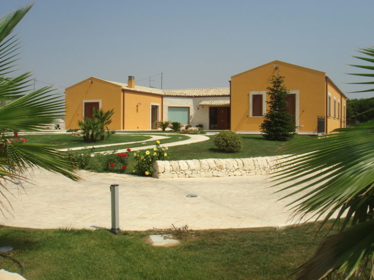 VILLA LM